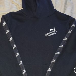 Boys Puma 2 piece track set size m(10-12). Black